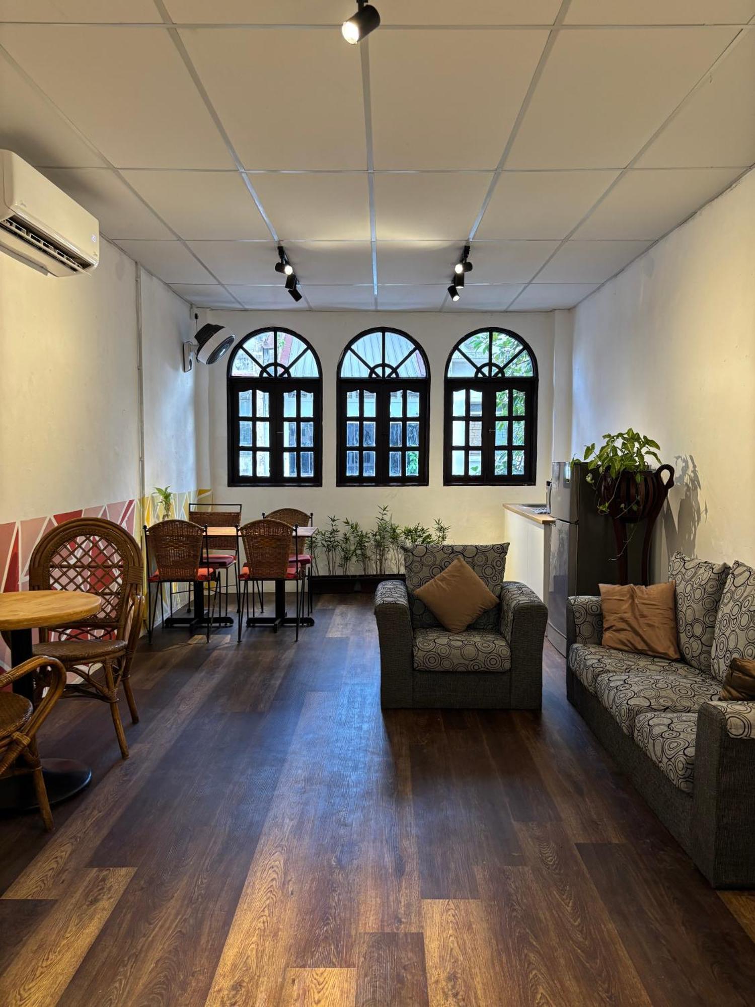 Hotel Victoria Pods George Town Exterior foto